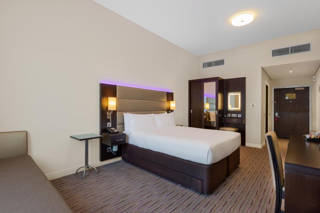 Premier Ibn Battuta Mall Hotel
